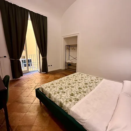 דירה Holiday Houses Napoli נאפולי