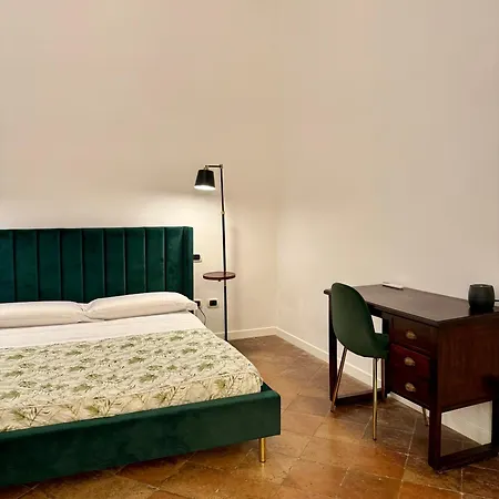 Holiday Houses Napoli Apartment